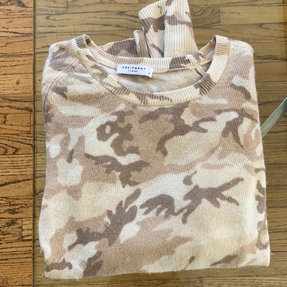 Equipment Femme S Cream Camo Camouflage Cashmere Sweater Size S